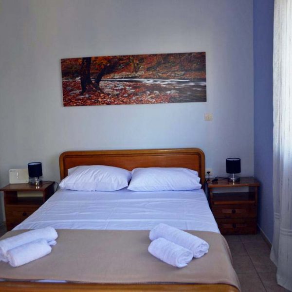 accommodation in Artemida